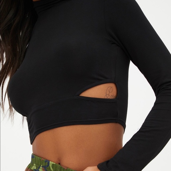 Black High Neck Longsleeve Cut Out Crop Top - Picture 8 of 8